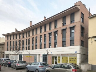 Plus de détails pour Multi-résidentiel à vendre