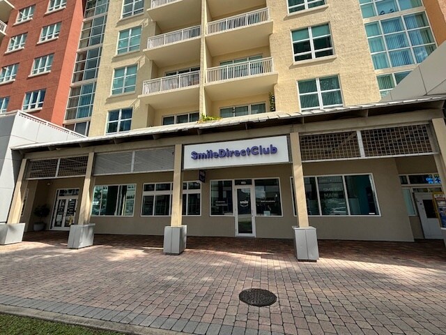 2001 Biscayne Blvd, Miami, FL à louer - Photo du bâtiment - Image 2 de 2