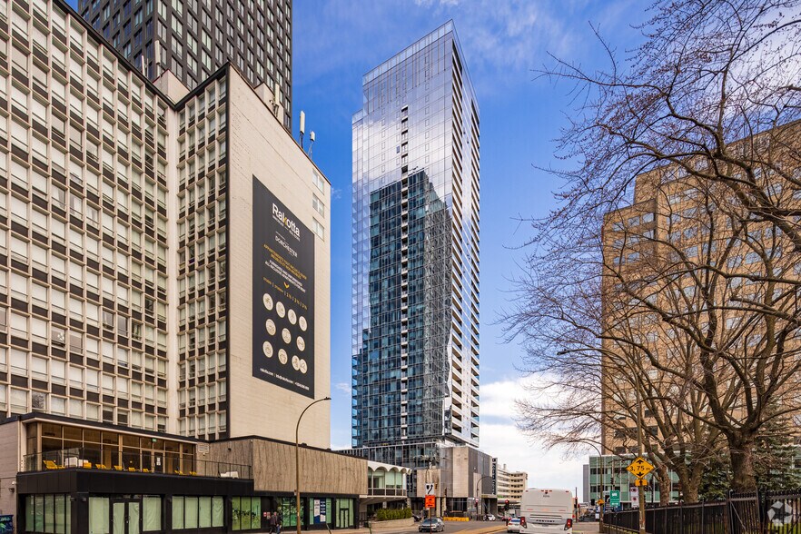 1500 Boul René-Lévesque O, Montréal, QC à louer - Photo du bâtiment - Image 3 de 6