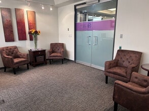 1726 Dolphin Av, Kelowna, BC à louer Photo intérieure- Image 2 de 10