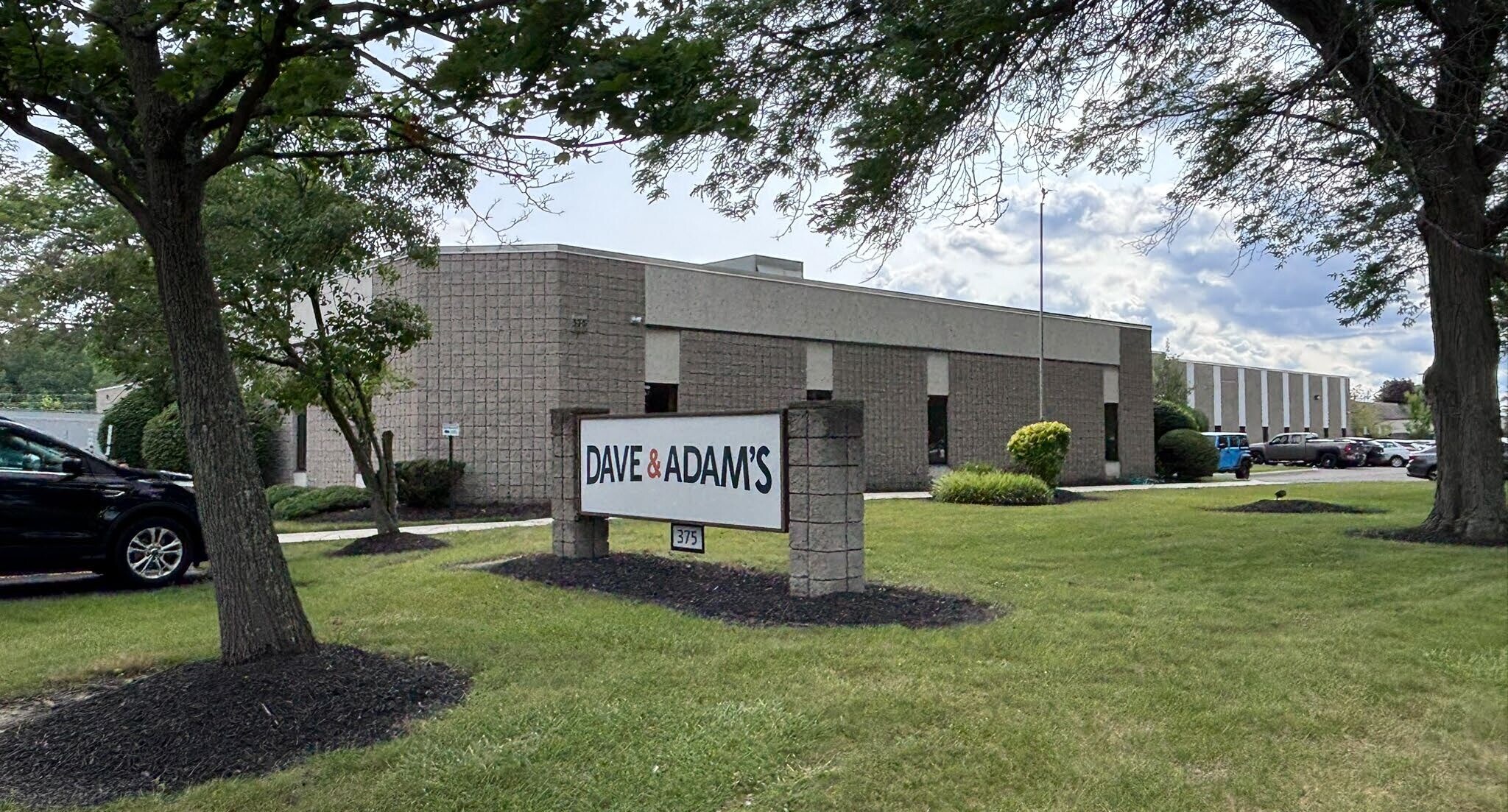 375 Commerce Dr, Buffalo, NY for lease Building Photo- Image 1 of 4