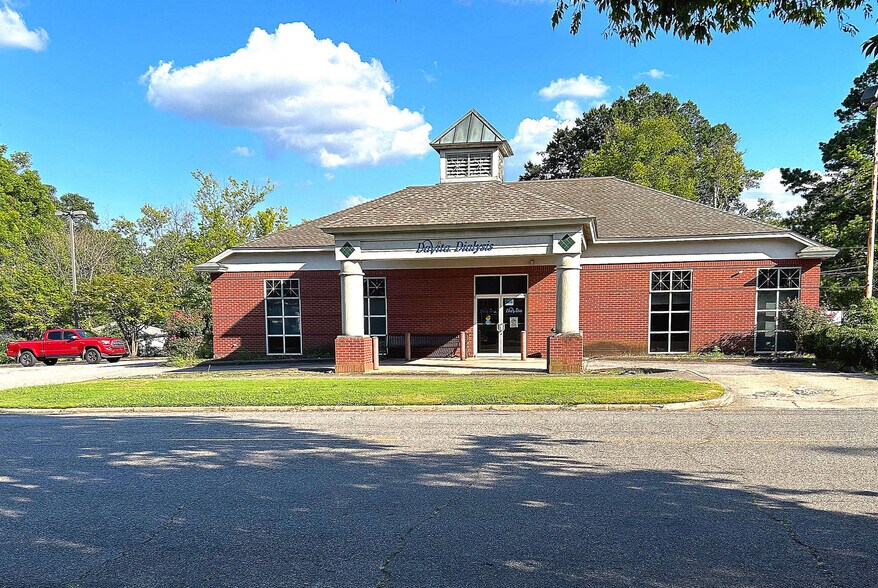 1929 32nd Ave N, Birmingham, AL à vendre - Photo du bâtiment - Image 2 de 12