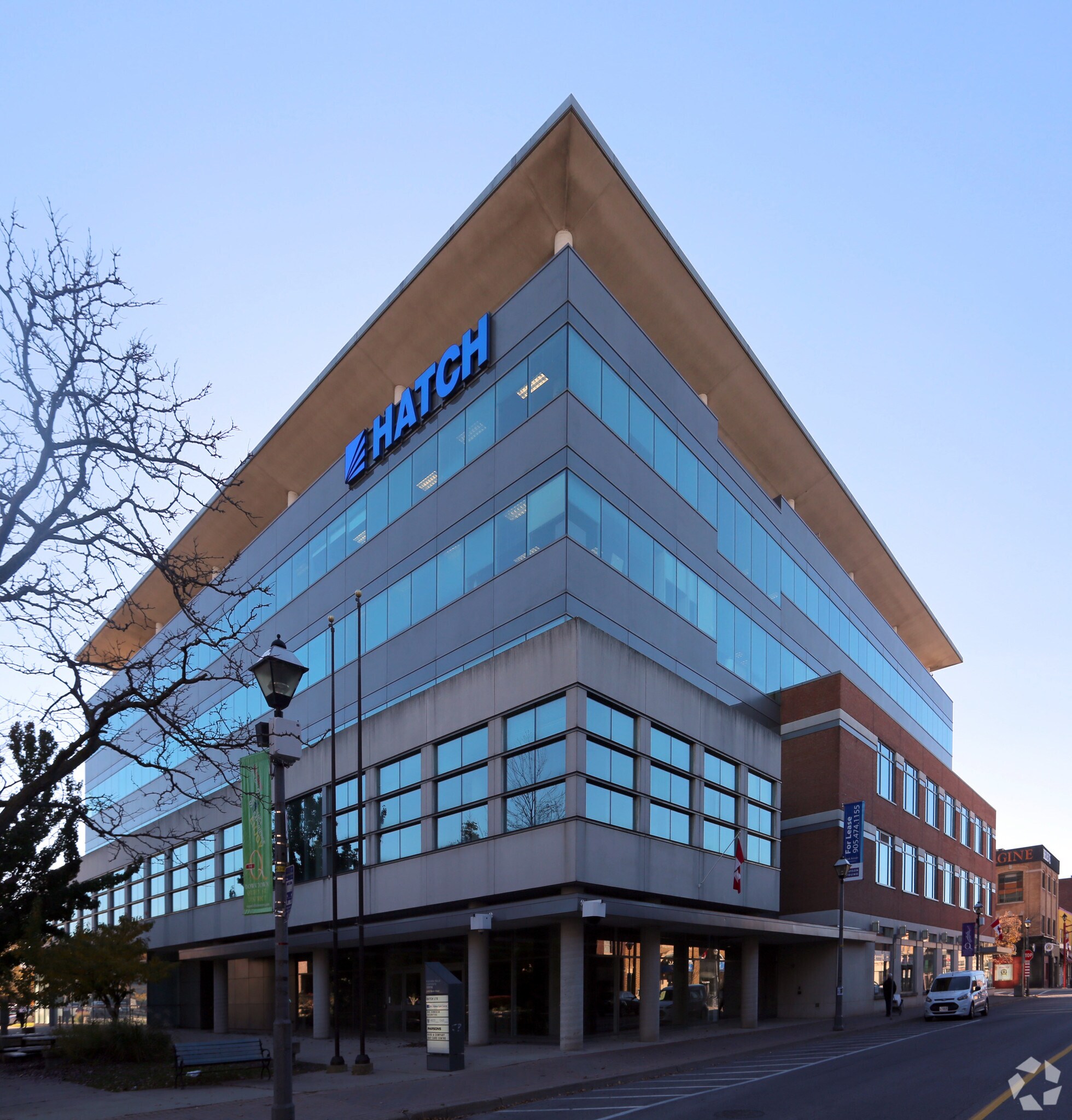 4342 Queen St, Niagara Falls, ON à vendre Photo principale- Image 1 de 7