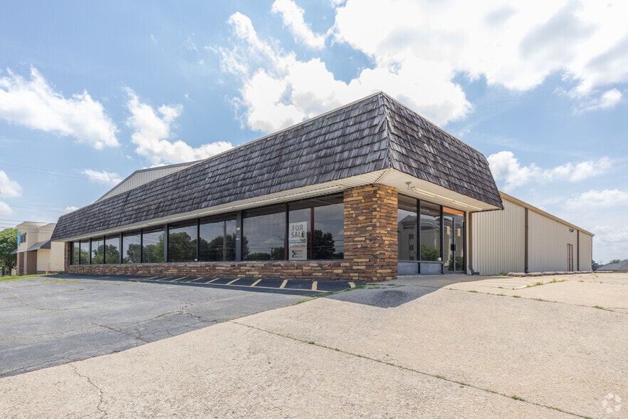 2119 SE Washington Blvd, Bartlesville, OK for sale - Primary Photo - Image 1 of 4