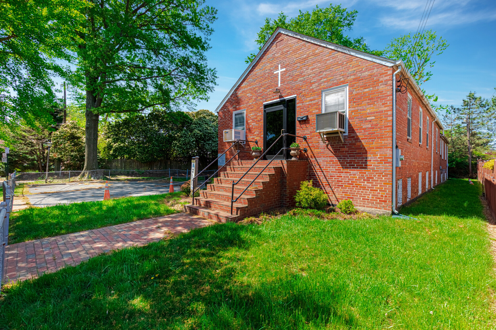 2300 Burke Ave, Alexandria, VA à vendre Photo du bâtiment- Image 1 de 1