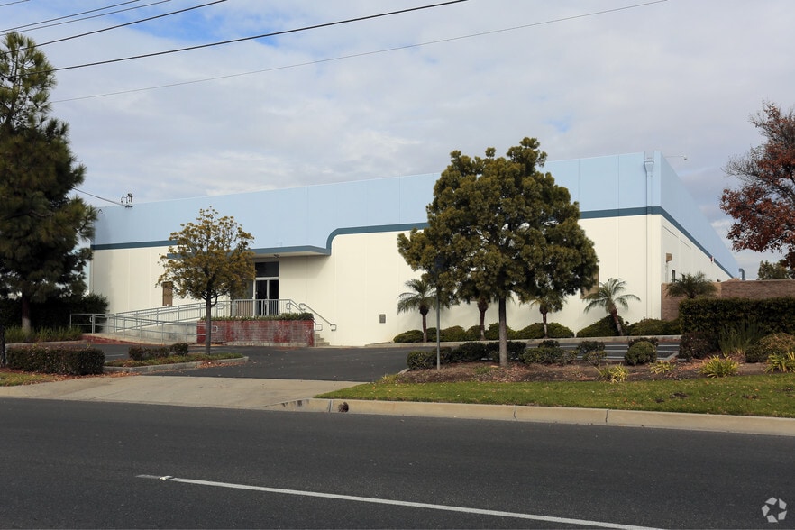 14515 Alondra Blvd, La Mirada, CA for lease - Building Photo - Image 2 of 5