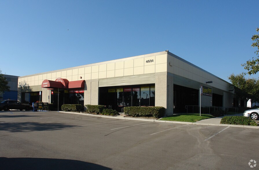 4531 Market St, Ventura, CA à louer - Photo du bâtiment - Image 3 de 5