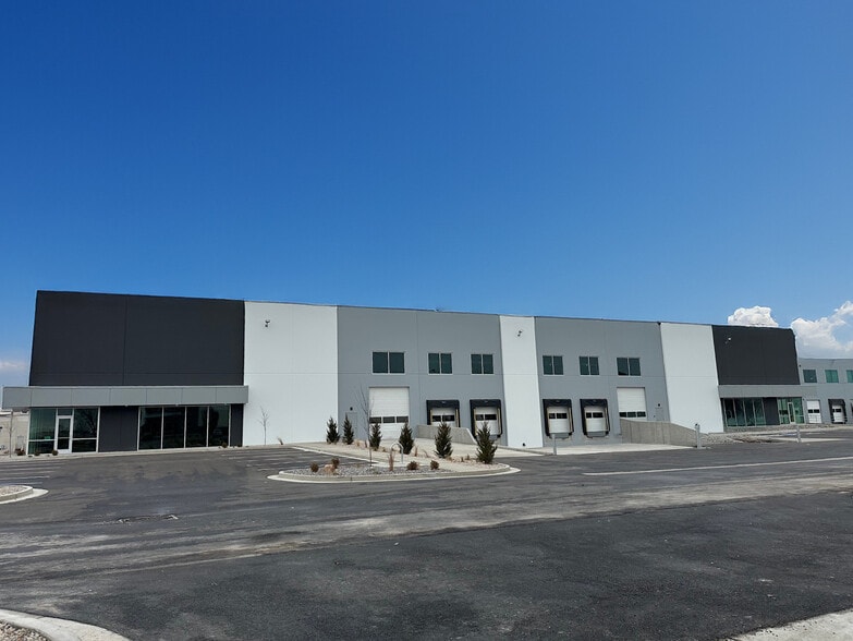 1550 S Gladiola St, Salt Lake City, UT for lease - Building Photo - Image 3 of 6