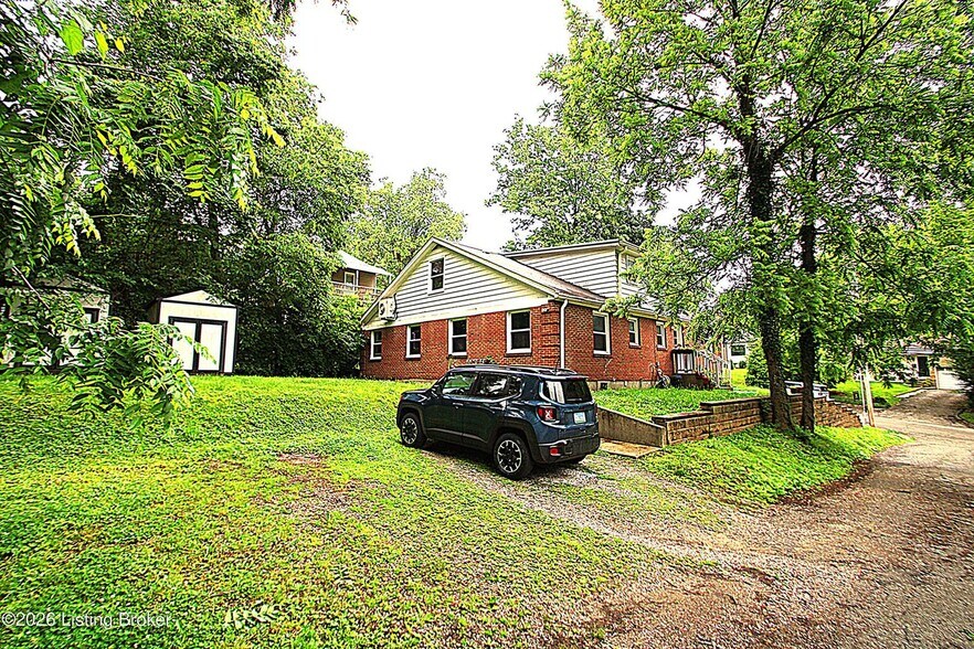 2322 Sycamore Ave, Louisville, KY for sale - Building Photo - Image 2 of 6
