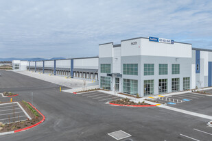 Northsound Industrial Park - Entrepôt