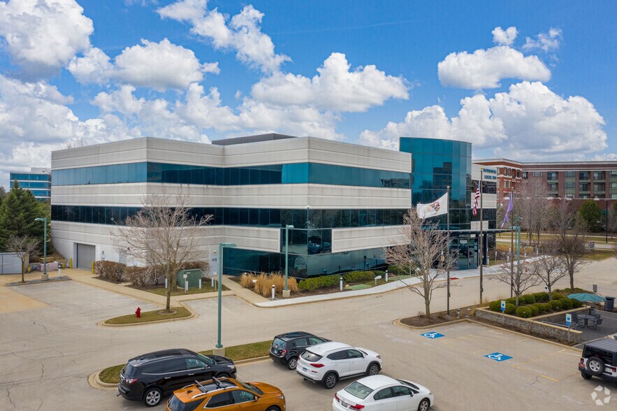 1000 Burr Ridge Pky, Burr Ridge, IL à louer - Photo du bâtiment - Image 3 de 13