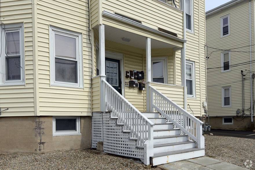 20 Bellevue Ave, Brockton, MA for sale - Building Photo - Image 2 of 6