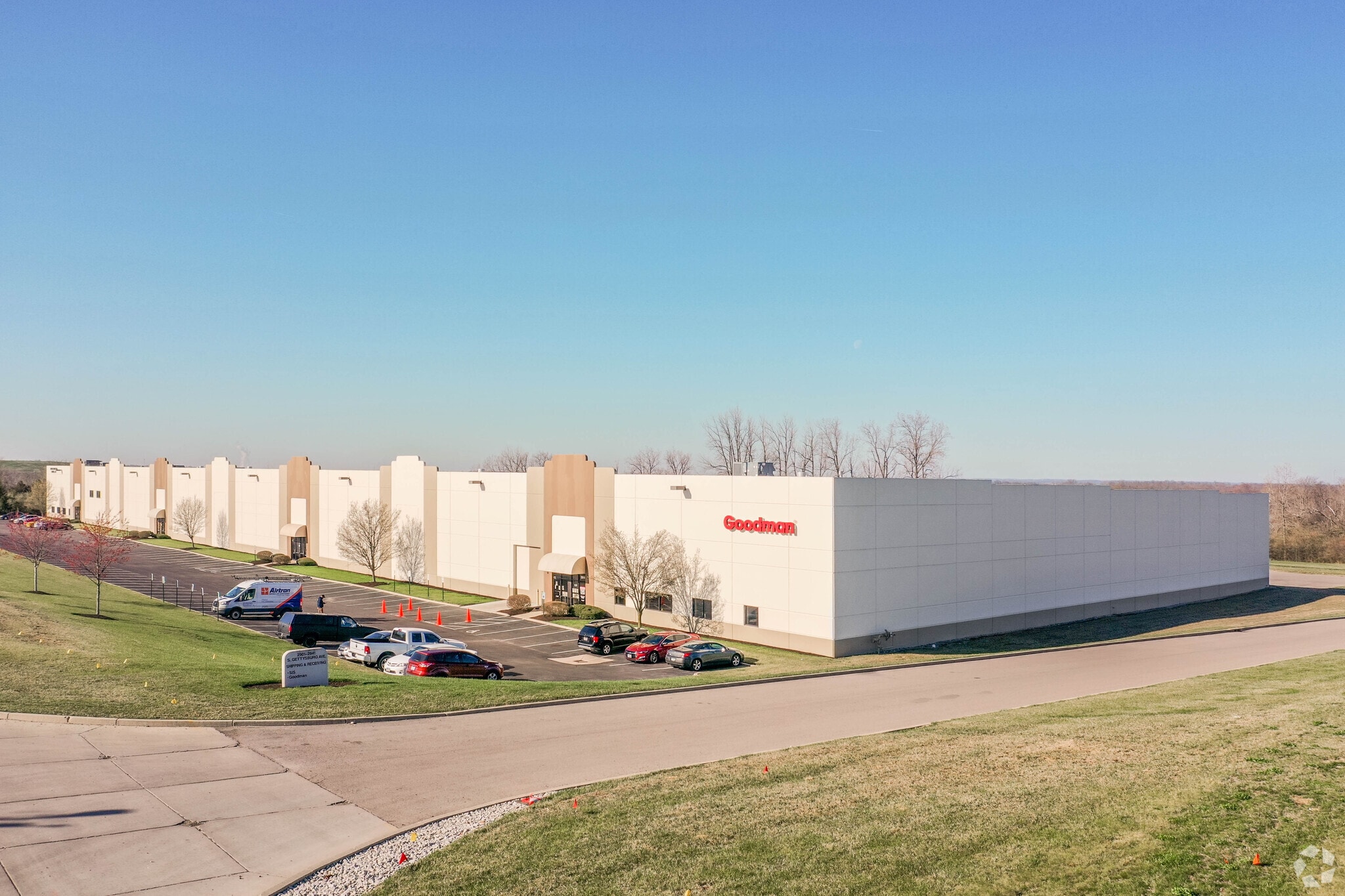 2901-2941 S Gettysburg Ave, Dayton, OH for lease Building Photo- Image 1 of 11