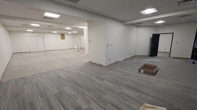 637 S 48th St, Tempe, AZ for lease Interior Photo- Image 2 of 5