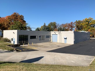 Plus de détails pour 461 Graham Rd, Cuyahoga Falls, OH - Vente au détail à vendre