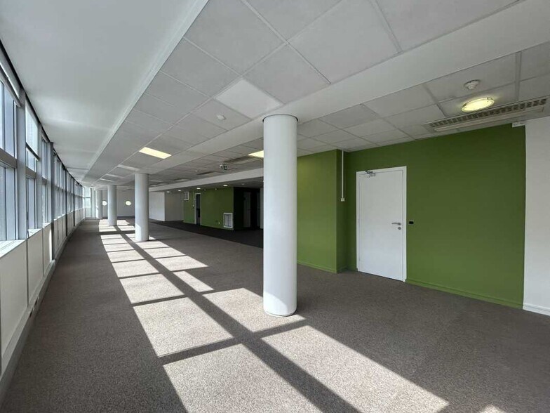 Bureau dans Pantin à louer - Photo intérieure - Image 2 de 17