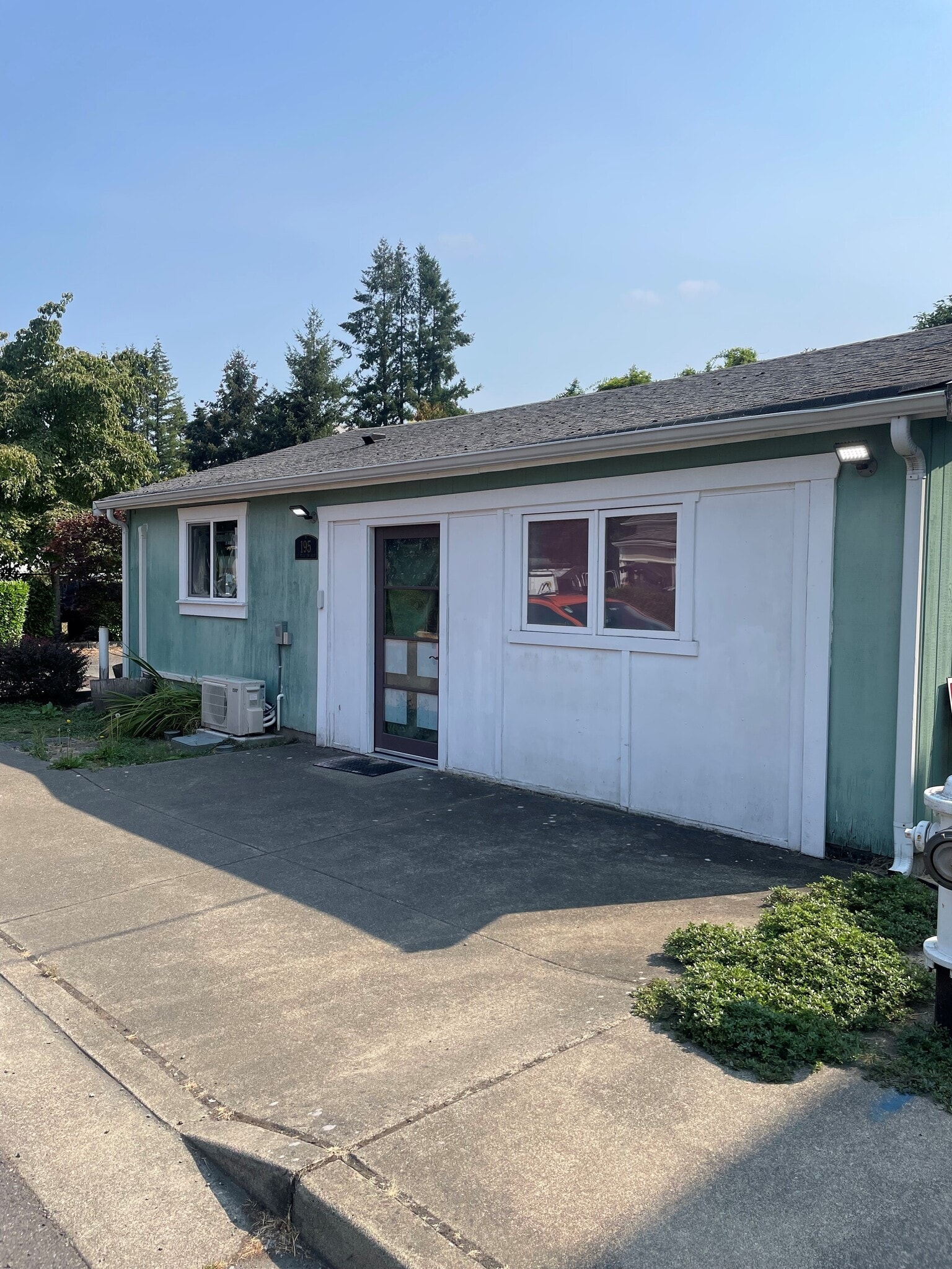 195 1st Pl NW, Issaquah, WA for lease Building Photo- Image 1 of 1