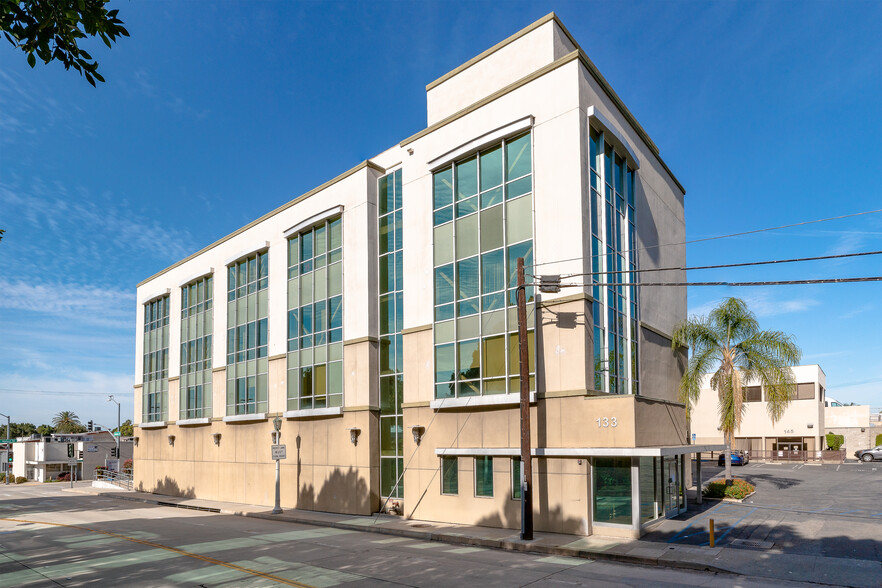 Pasadena Business Park - Commercial Real Estate