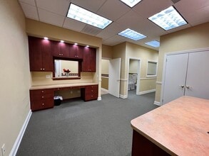 14003-14019 N Dale Mabry Hwy, Tampa, FL for lease Interior Photo- Image 2 of 9