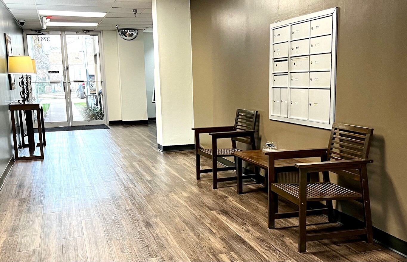 3737-3743 Red Bluff Rd, Pasadena, TX for lease Interior Photo- Image 1 of 4