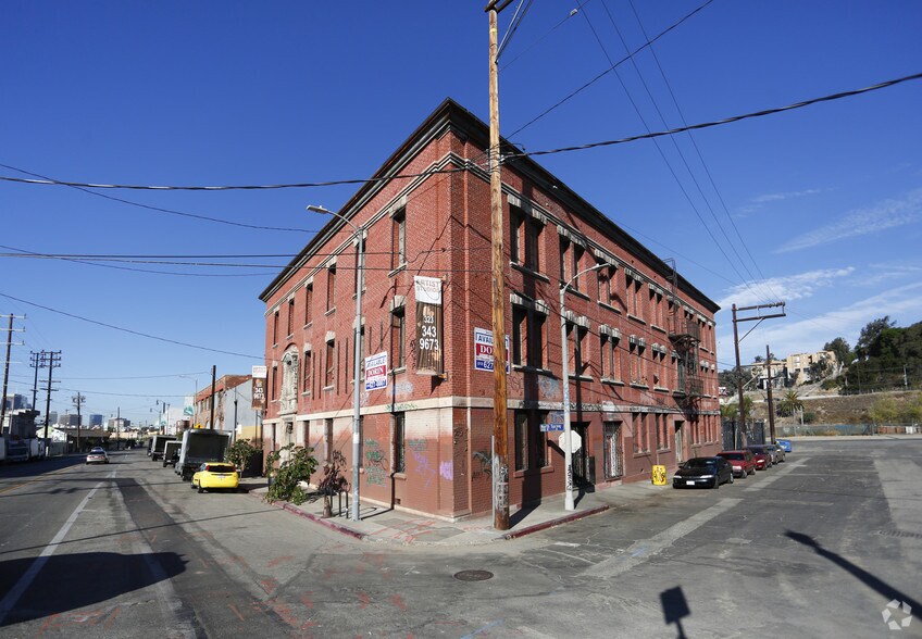 1727 N Spring St, Los Angeles, CA à vendre - Photo du bâtiment - Image 2 de 22