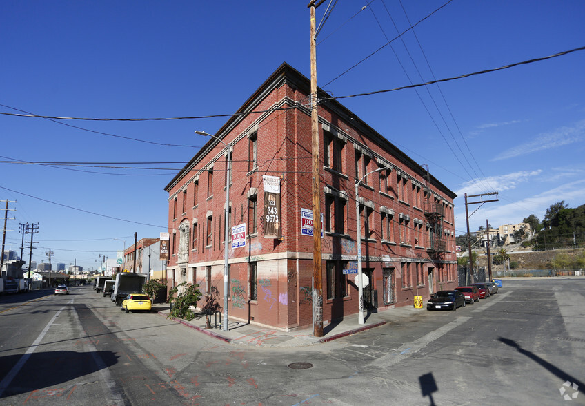 1727 N Spring St, Los Angeles, CA for sale - Primary Photo - Image 1 of 1