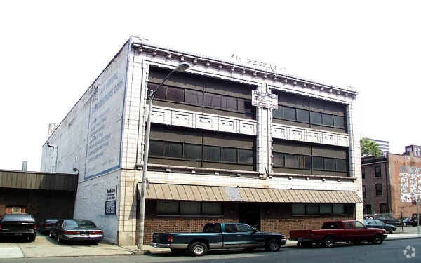 Mixed-Use Assemblage | Detroit CBD portfolio of 6 properties for sale on LoopNet.ca Primary Photo- Image 1 of 5