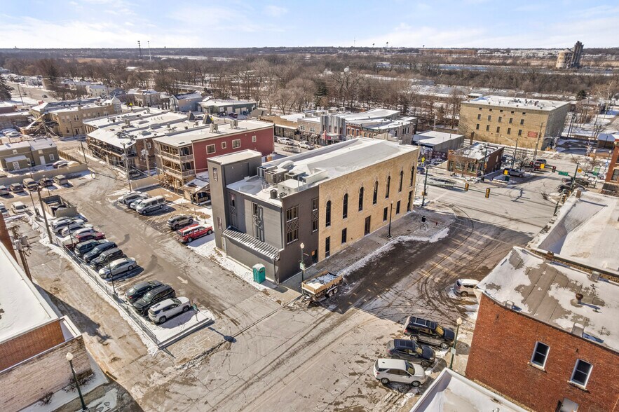 1000 S State St, Lockport, IL à vendre - Photo du bâtiment - Image 3 de 31