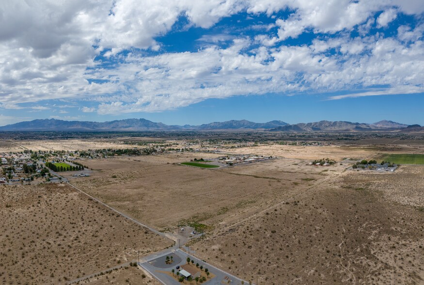 257 E Desert Trails Blvd, Pahrump, NV à vendre - Photo principale - Image 1 de 2