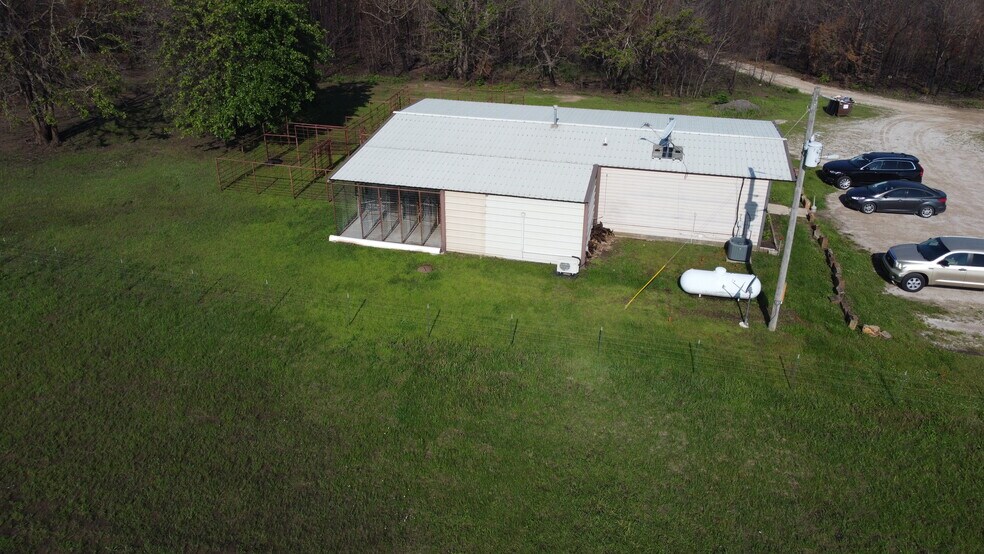 369104 E Old Highway 64, Cleveland, OK à louer - Photo du bâtiment - Image 3 de 6