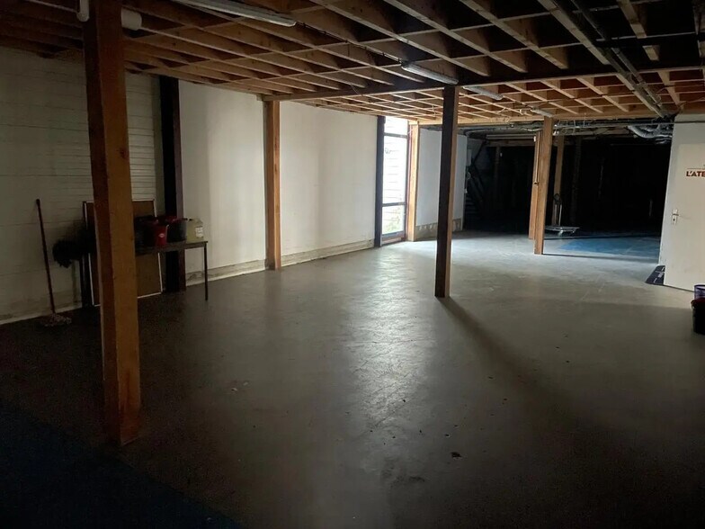 Flex dans Croissy-sur-Seine à louer - Photo du bâtiment - Image 1 de 12