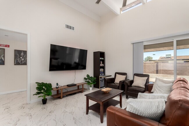 Plus de détails pour 10441 W Twin Oaks Dr, Sun City, AZ - Soins de santé à vendre