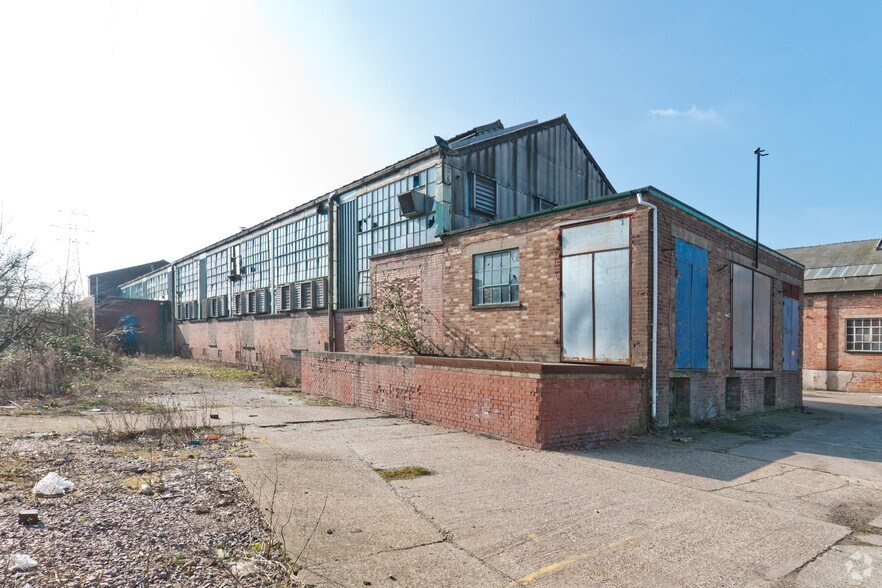Evelyn Dr, Leicester à louer - Photo du bâtiment - Image 3 de 3