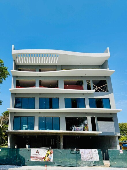 4110 NW 22nd Ave, Miami, FL à vendre - Photo du bâtiment - Image 2 de 9