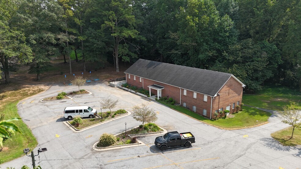 4239 Flat Shoals Pky, Decatur, GA à vendre - Photo du bâtiment - Image 3 de 26