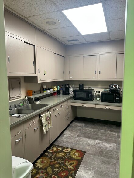 5300 N Meridian Ave, Oklahoma City, OK à louer - Photo du bâtiment - Image 3 de 12