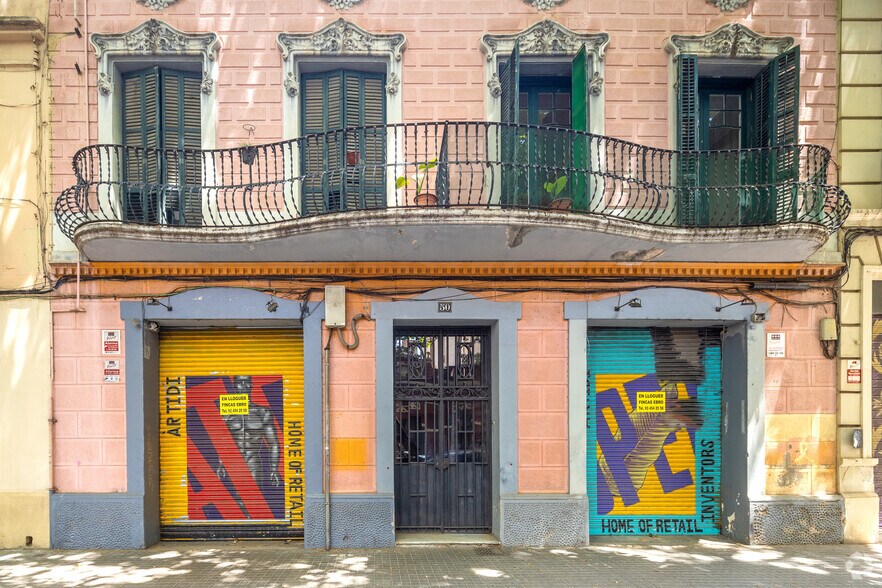 Retail in Barcelona, Barcelona for lease - Building Photo - Image 2 of 4