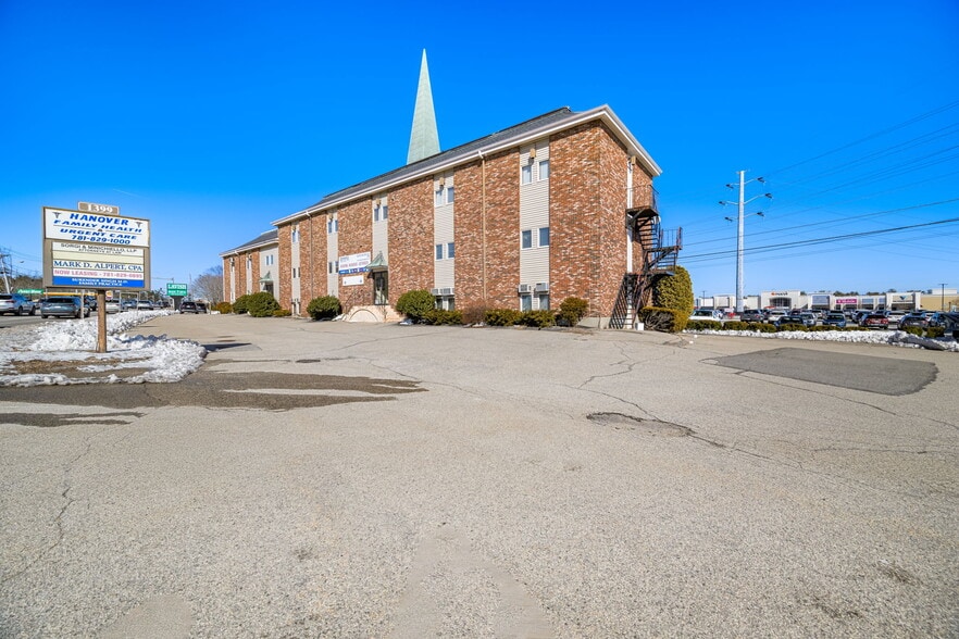 1399 Washington St, Hanover, MA for sale - Building Photo - Image 1 of 30