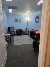 2225 Ashley Crossing Dr, Charleston, SC for lease Interior Photo- Image 2 of 5