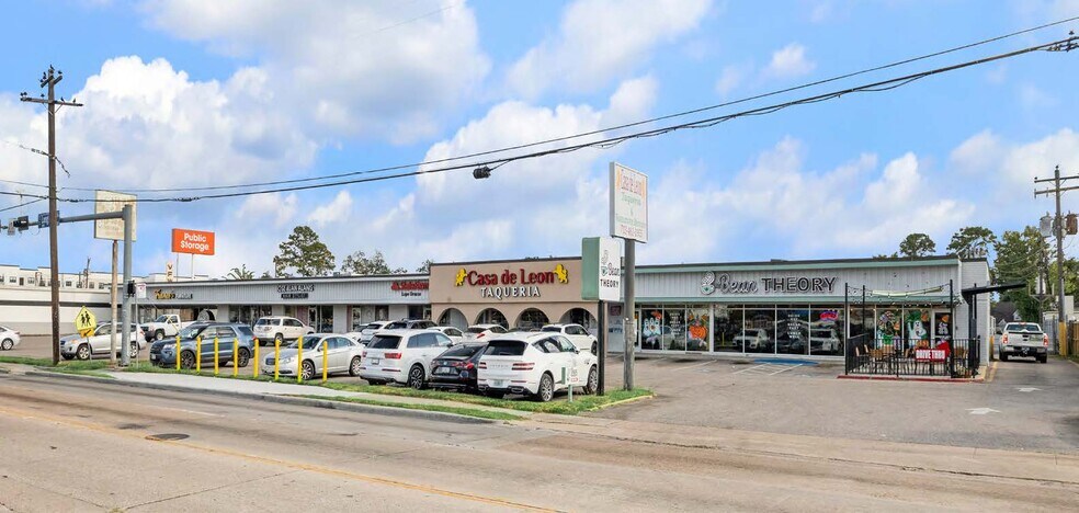 9207-9221 Long Point Rd, Houston, TX à louer - Photo du bâtiment - Image 2 de 4