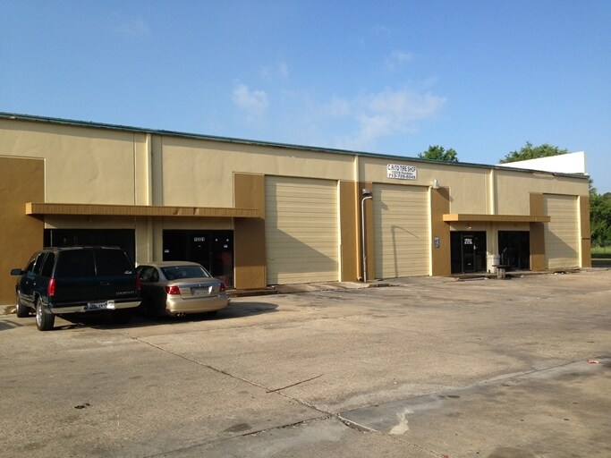 13301-13379 Fondren Rd, Houston, TX à louer - Photo du bâtiment - Image 2 de 2