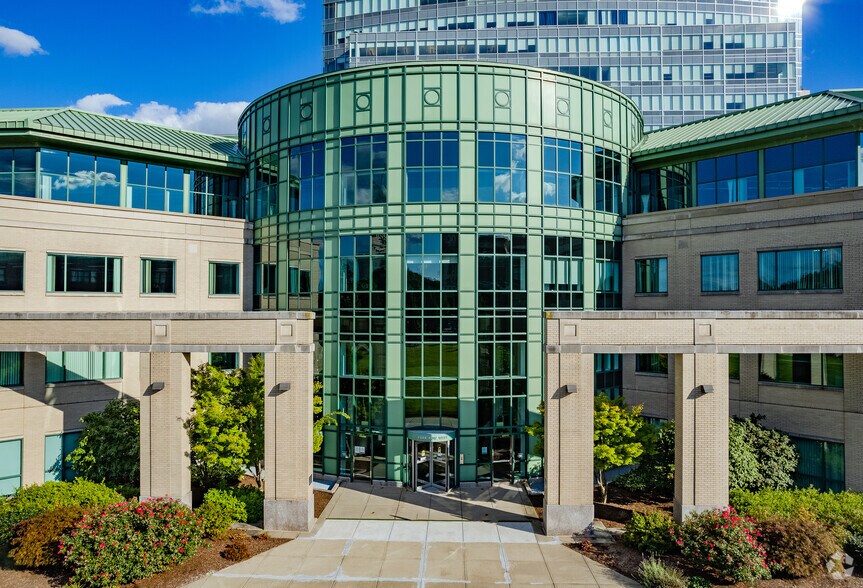 15 Park Row W, Providence, RI à louer - Photo du bâtiment - Image 3 de 9