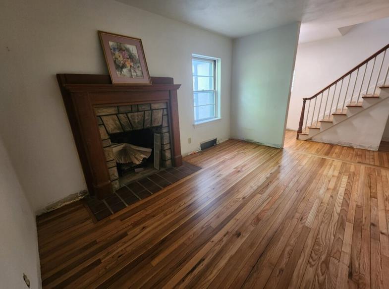 404 S Clay Ave, Kirkwood, MO à louer - Photo du bâtiment - Image 2 de 14