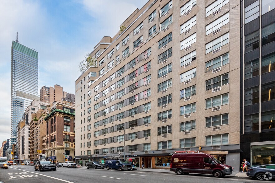 136 E 55th St, New York, NY for lease - Building Photo - Image 2 of 7