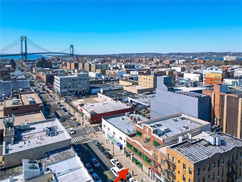 8710 5th Ave, Brooklyn, NY for lease - Building Photo - Image 2 of 29