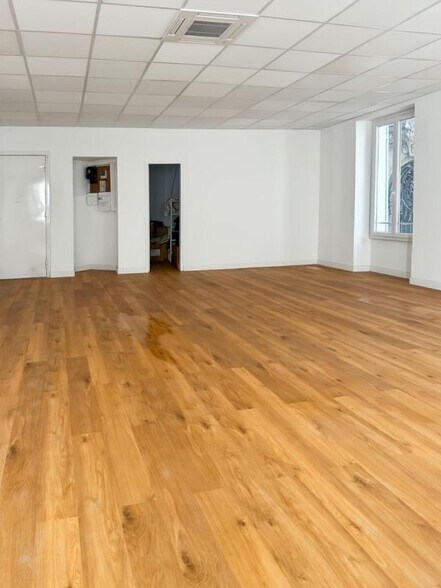 15 Rue Saint Ferreol, Marseille for lease - Interior Photo - Image 3 of 10