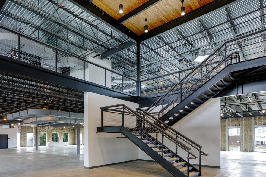 915 5th Ave S, Nashville, TN for lease - Interior Photo - Image 3 of 4