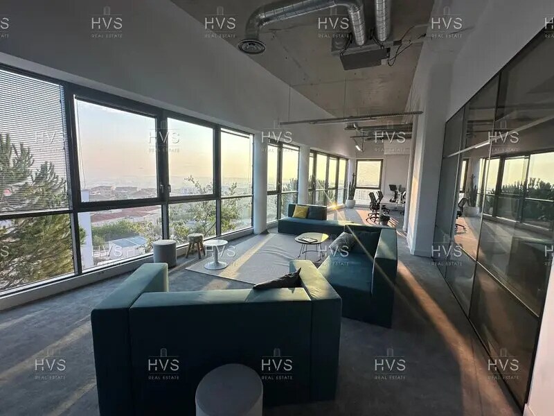 Office in Aix-en-Provence for lease Building Photo- Image 1 of 25