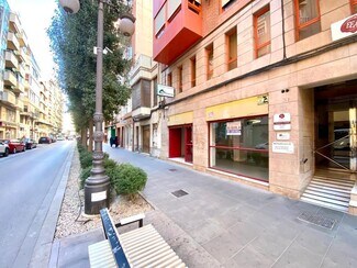 Plus de détails pour Commerce de détail à vendre