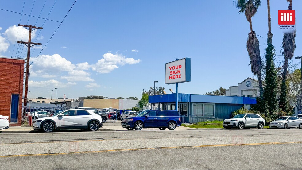 2220 N Hollywood Way, Burbank, CA à louer - Photo du bâtiment - Image 3 de 7